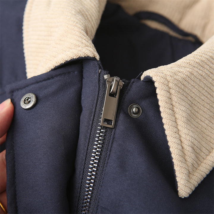 Damen kastige Kurzjacke mit Cordkragen, verdeckter Frontleiste und großen aufgesetzten Taschen – Célinea