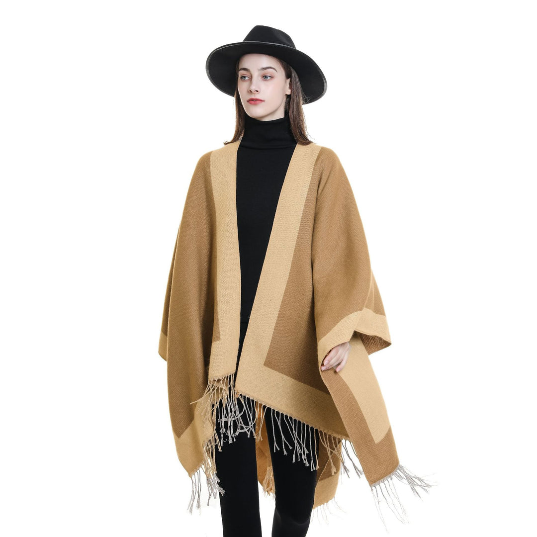 Damen Ruana‑Poncho mit Fransensaum und Fischgrät‑Webstruktur Echo Archiv