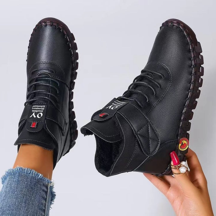 Damen nan knöchelhohe Freizeitboots mit Klettverschluss, elastischer Schnürung und markanter Profilsohle Echo Archiv