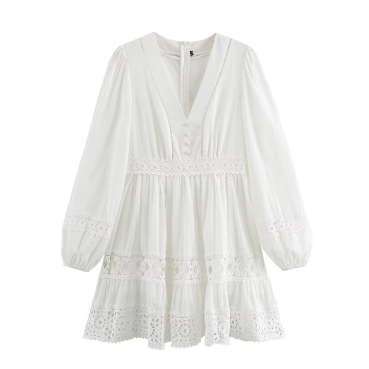 Damen Kurzes Boho-Kleid mit V‑Ausschnitt, Volantstufen und Häkelspitzen Echo Archiv