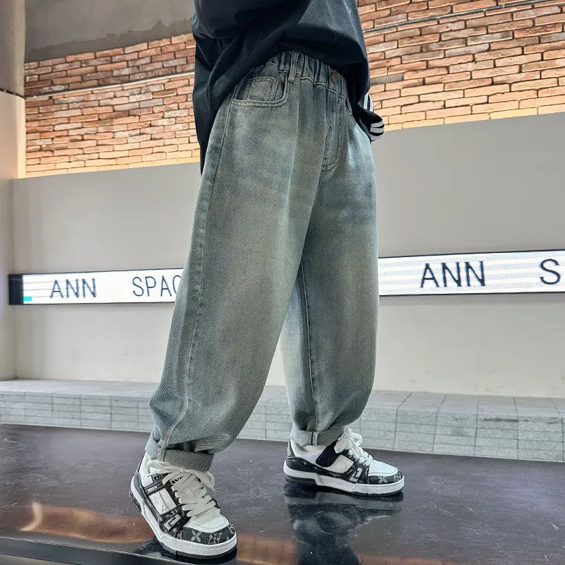 Damen lässige Baggy-Jeans mit einzigartigem Comic-Print Echo Archiv