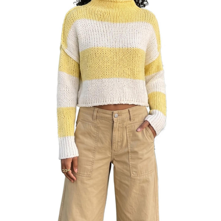 Damen Grobgestrickter Cropped-Pullover mit Stehkragen und überschnittenen Ärmeln Echoarchiv