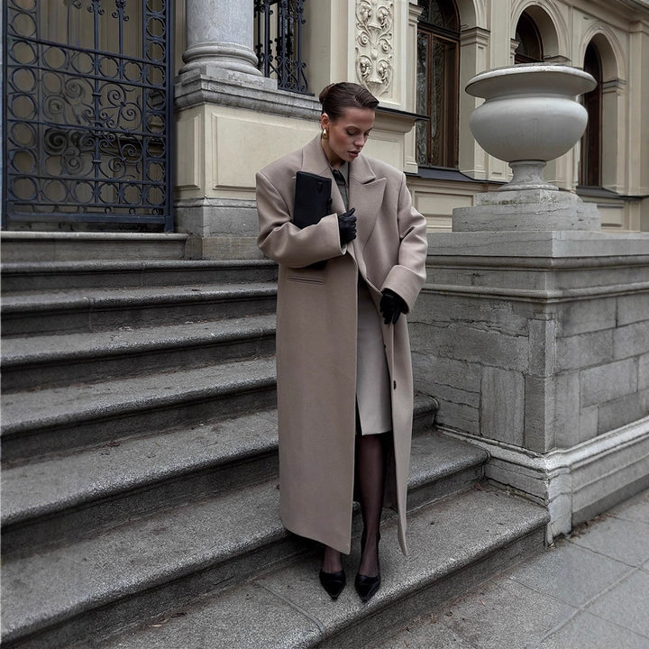 Damen Maxilanger Clean-Cut Wollmixmantel mit übergroßem Revers und gerader Silhouette Echoarchiv