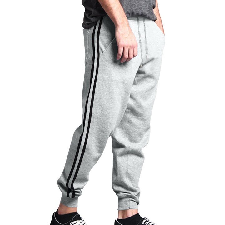Herren Relaxed-Fit Jogginghose mit seitlichem Kontraststreifen, Elastikbund & Kordelzug – Sorevano