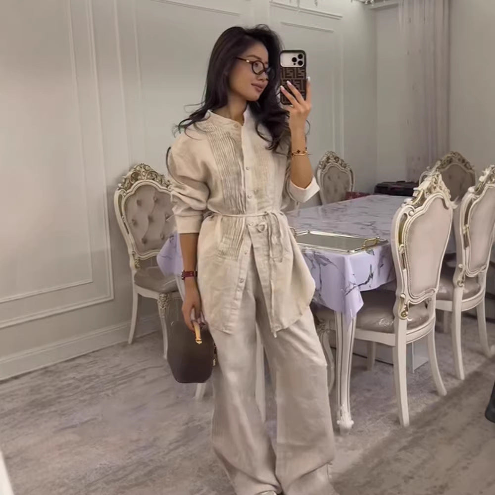 Damen Lange Hemdbluse mit feinen Biesen, Stehkragen und Bindegürtel Echoarchiv