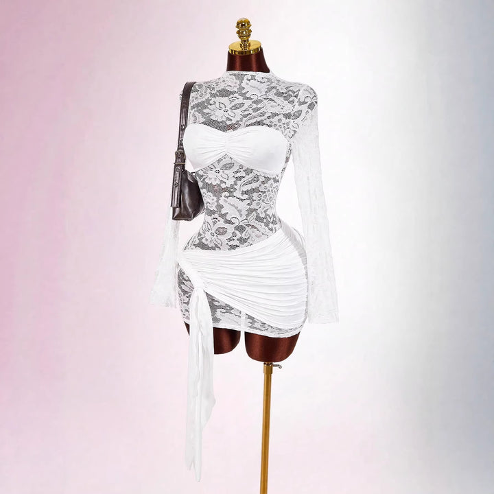 Damen nan transparentes Spitzen-Minikleid mit Bandeau-Einsatz, gerafftem Wickelrock und langen Ärmeln Echo Archiv