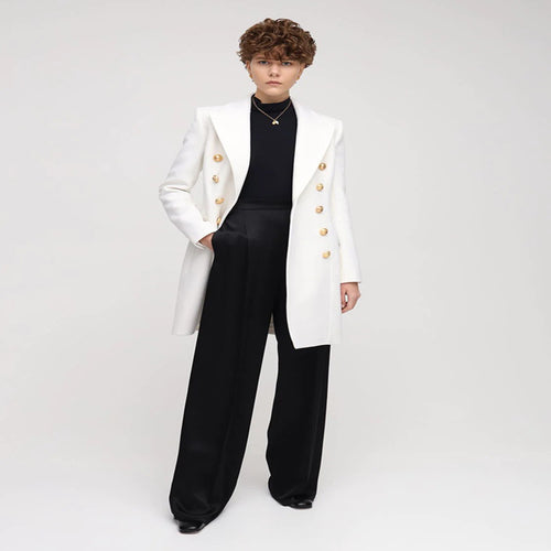 Damen Schmalgeschnittener Zweireihiger Wollmix-Longcoat mit markanter Schulter und goldenen Zierrundknöpfen Echoarchiv
