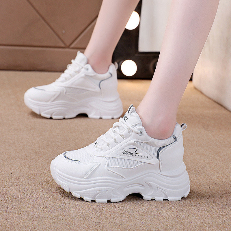 Damen Chunky Sneakers mit atmungsaktiver Oberflächenstruktur und dämpfendem Komfort Echo Archiv