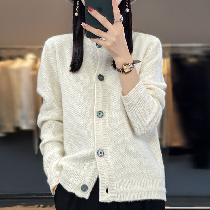 Damen Strukturierter Feinstrick-Cardigan mit kaschmirähnlicher Haptik, durchgehender Knopfleiste und kastiger Oversize‑Passform Echoarchiv