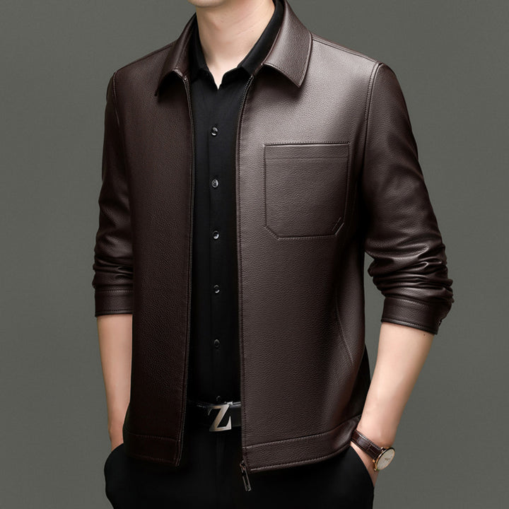 Herren Kunstlederjacke mit modernem Schnitt und praktischen Taschen Echoarchiv