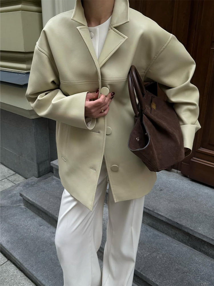 Damen Boxy Oversize Blazerjacke aus veganem Lederimitat mit überschnittener Schulter Echoarchiv