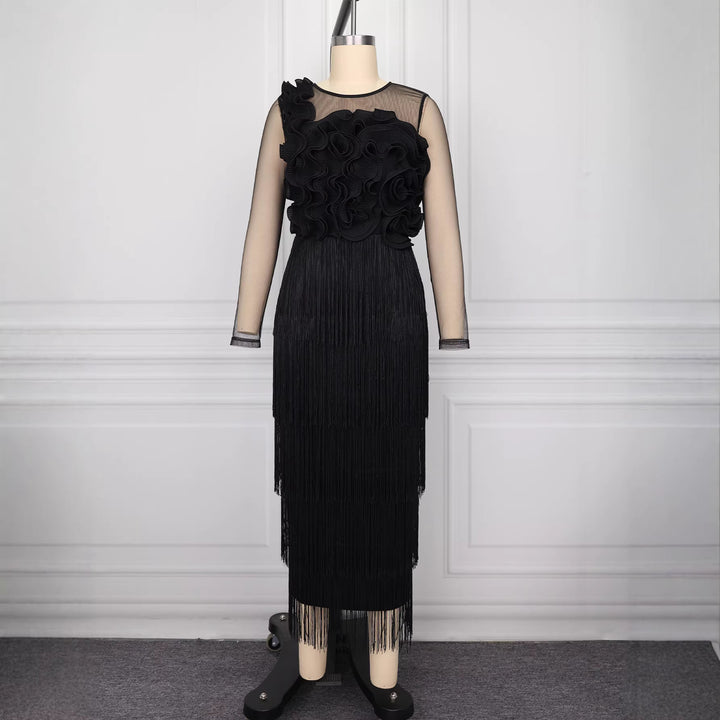 Damen elegantes Cocktailkleid mit voluminösen Rüschendetails und Fransen Echo Archiv