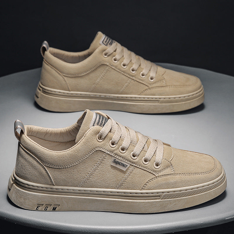 Herren Niedrige Velours‑Freizeit‑Sneaker mit gepolstertem Fersenkragen und dezenter Nahtstruktur – Norré