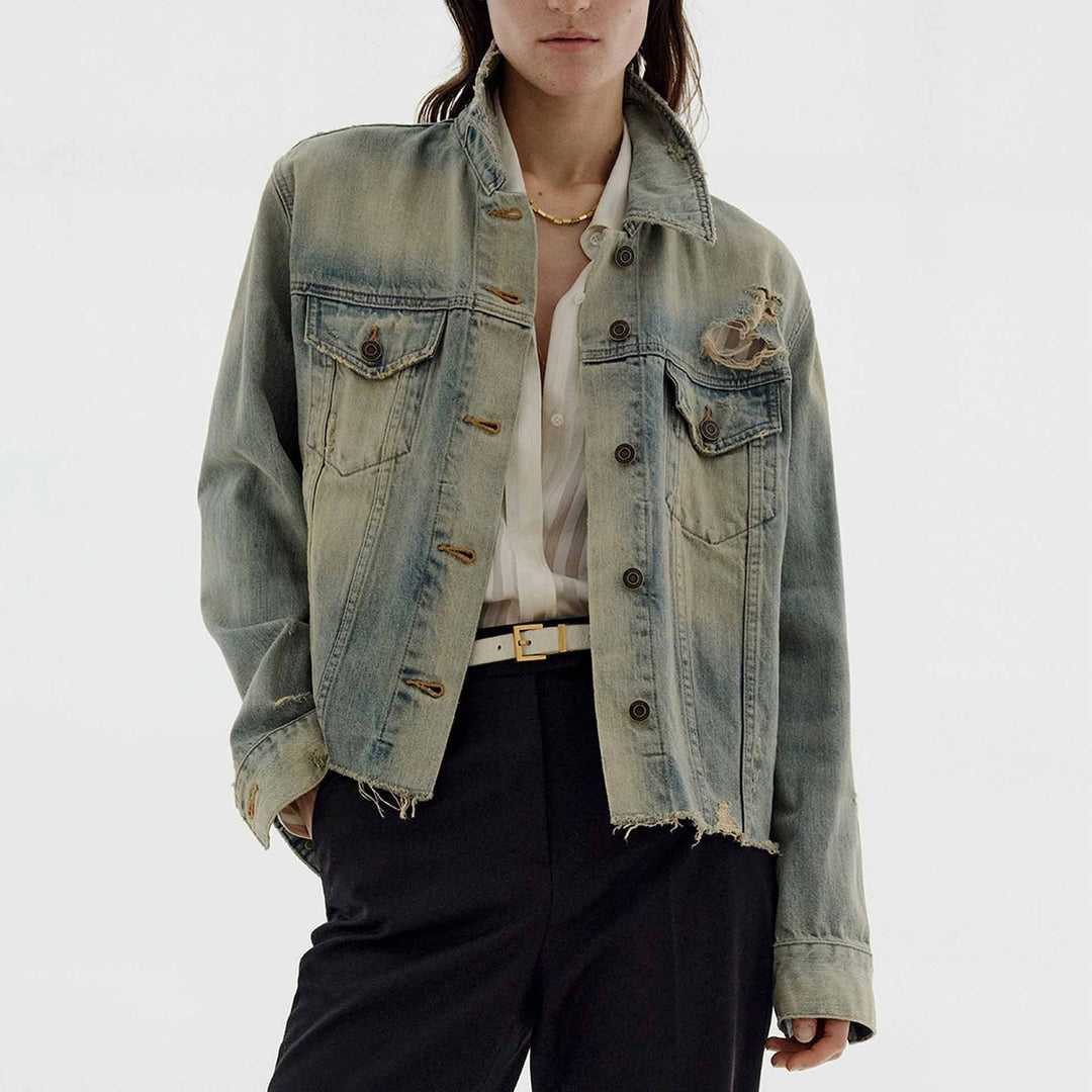 Damen nan oversized Destroyed-Denimjacke mit rohem Saum, aufgesetzten Brusttaschen und vintage Waschung Echo Archiv