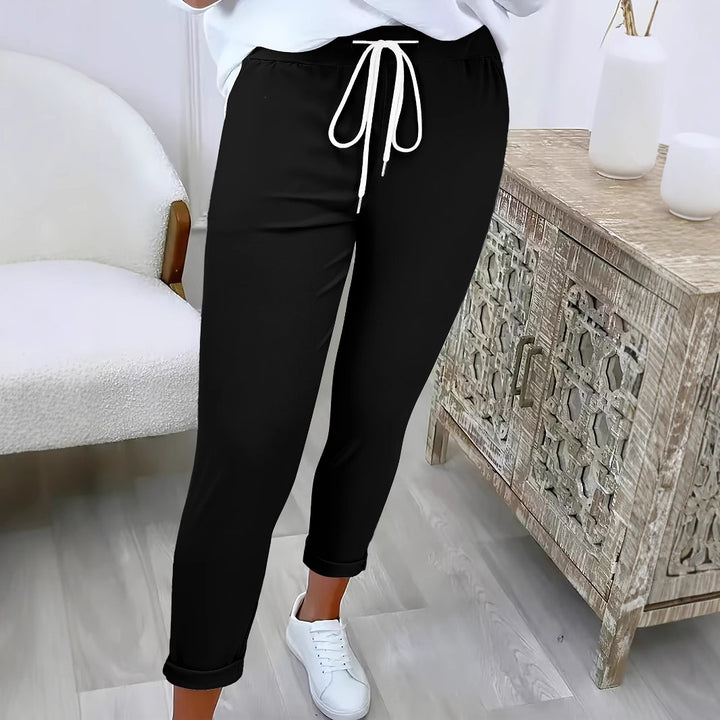 Damen Slim-Fit Jogginghose mit Tunnelzug und Umschlagbündchen Echoarchiv