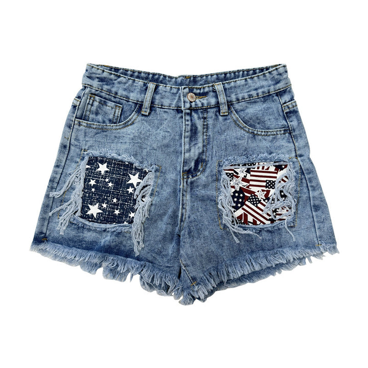 Damen Destroyed Denim-Shorts mit fransigen Taschen und modischen Aufnähern Echo Archiv