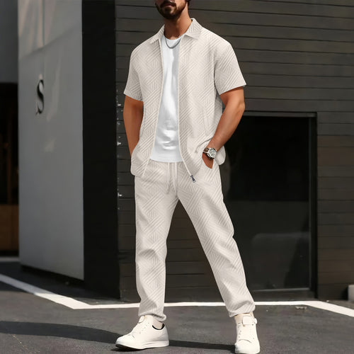 Herren elegantes kurzärmliges Hemd mit passender sportlicher Hose Echoarchiv