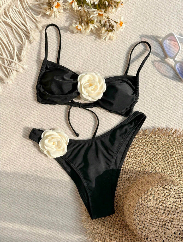 Damen Bikini-Set mit eleganter Blumenapplikation Echo Archiv