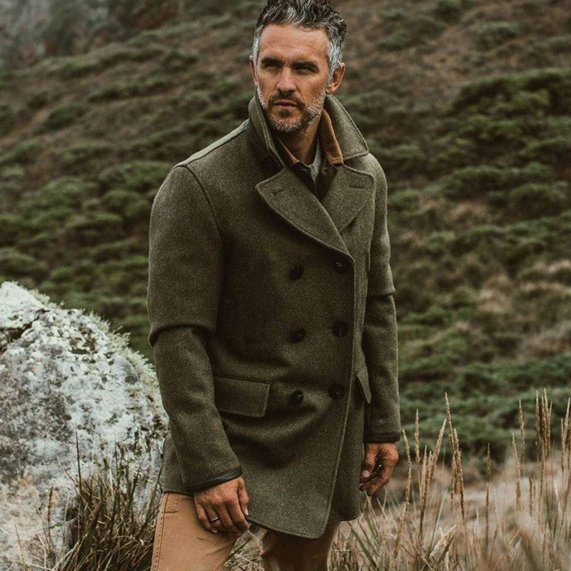 Herren eleganter Wollmantel mit doppelter Knopfleiste und weichem Innenfutter Echoarchiv