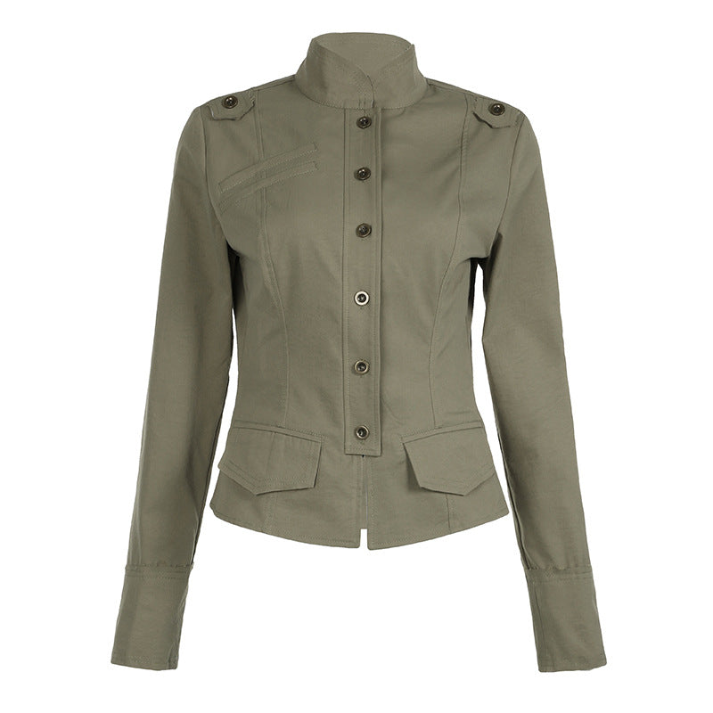 Damen nan taillierte Utility‑Militärjacke mit Stehkragen, Schulterpatten und aufgesetzten Pattentaschen Echo Archiv
