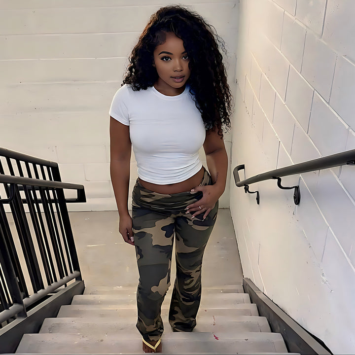 Damen Camouflage-Hose mit elastischem Bund und figurbetontem Schnitt Echo Archiv