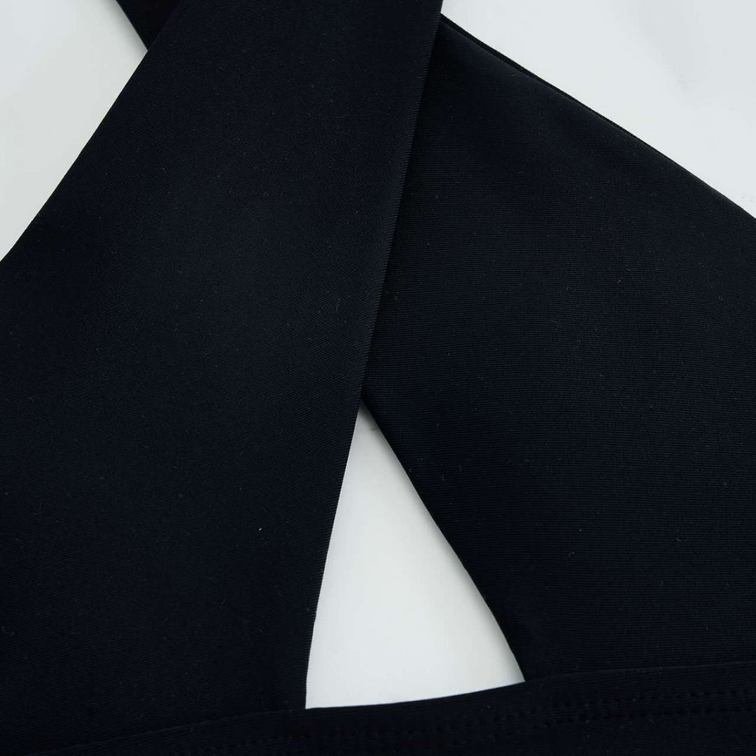 Damen Bikini-Set mit modischem Knoten und seitlichem Cut-Out Echo Archiv