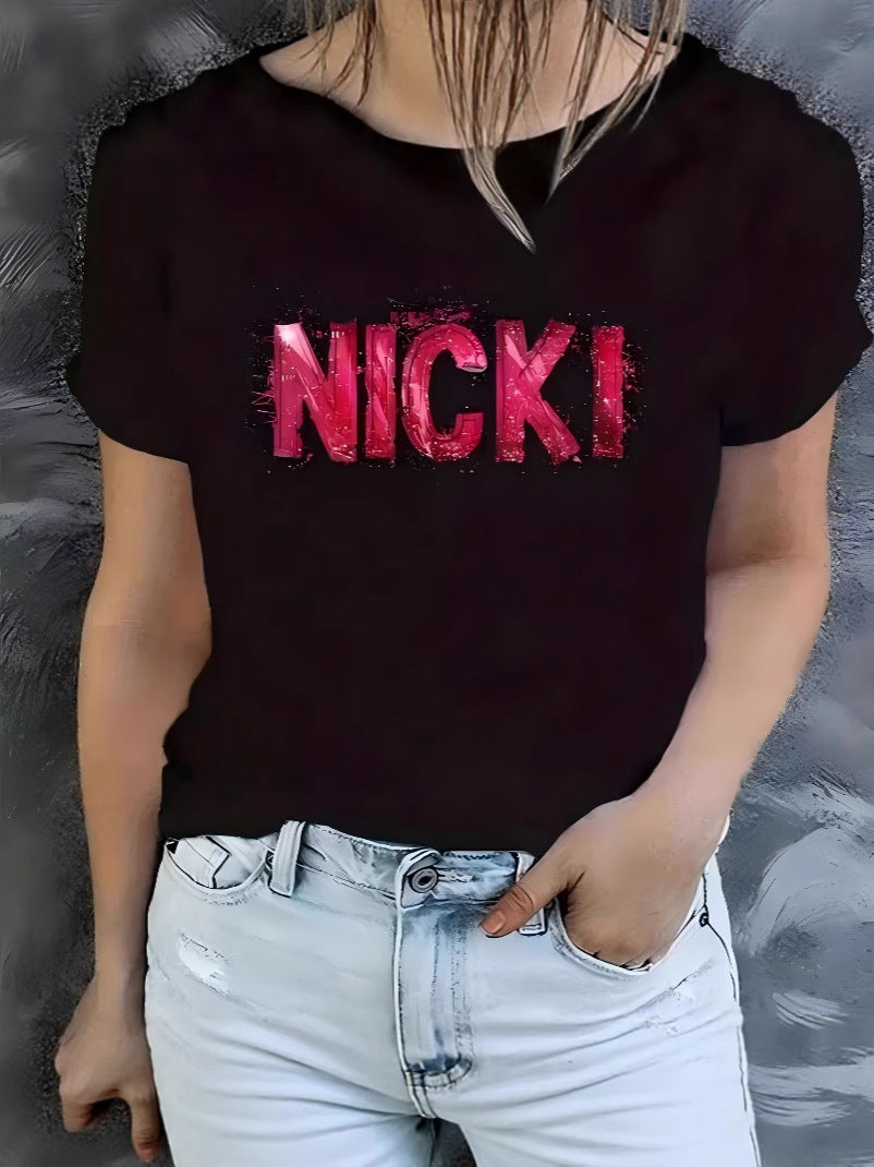 Damen T-Shirt mit kreativem Schriftzug im modernen Graffiti-Stil Echo Archiv