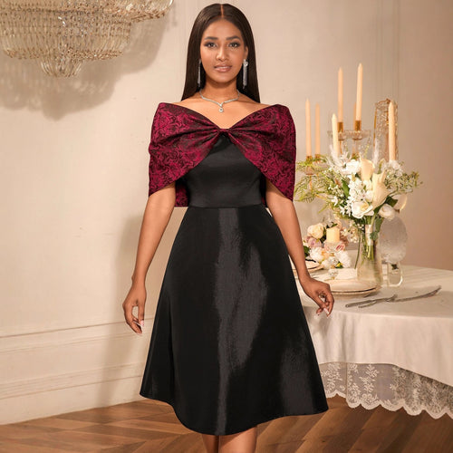 Damen Elegantes Abendkleid mit abnehmbarem Umhang Echo Archiv