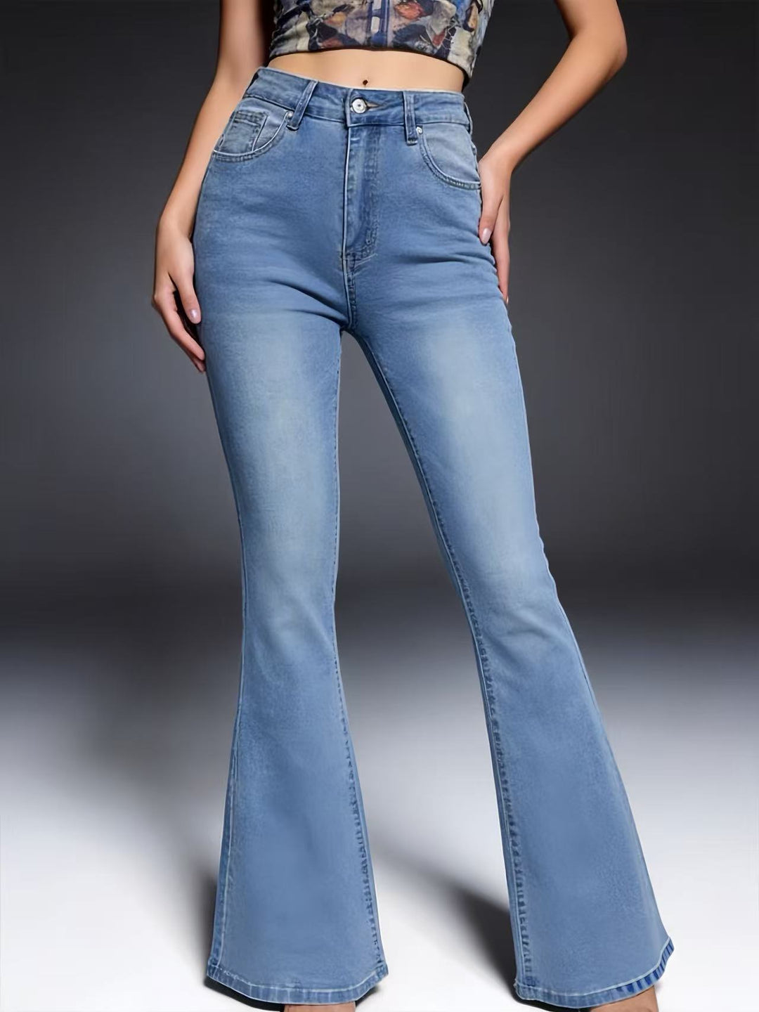 Damen nan hochtaillierte Schlagjeans mit figurformender Passform und weitem ausgestelltem Bein Echo Archiv