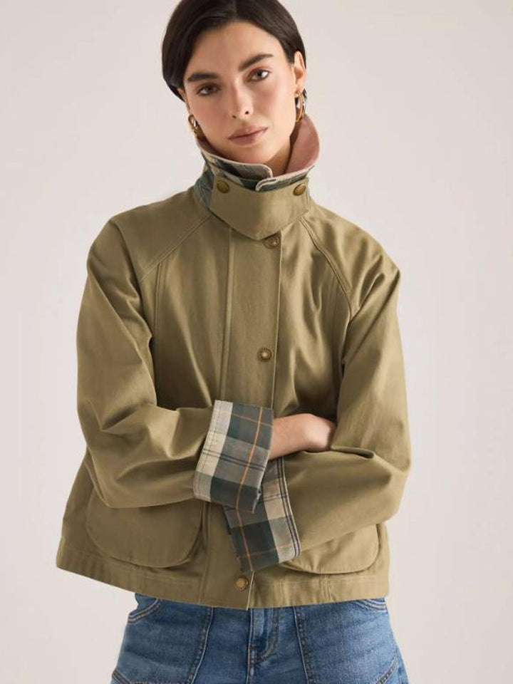 Damen Übergangsjacke mit Cordkragen, Karo-Innenmanschetten und aufgesetzten Taschen Echoarchiv
