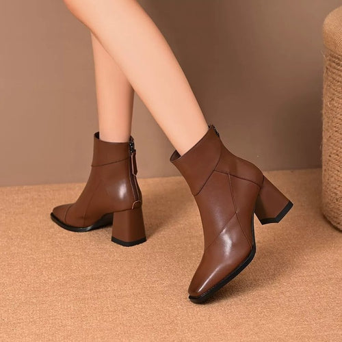 Damen Modische Stiefeletten mit Blockabsatz und spitzer Zehenpartie Echo Archiv