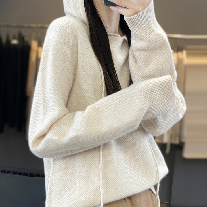 Damen weicher Feinstrick‑Kapuzensweater mit melierter Struktur und gerippten Bündchen Echoarchiv