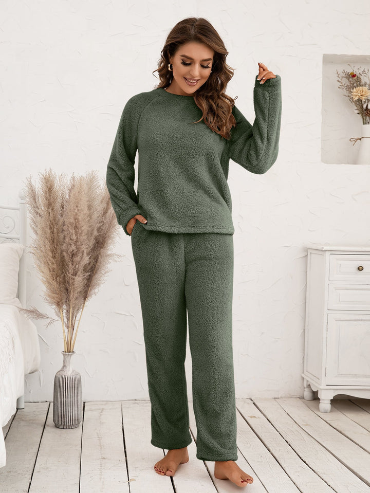 Damen Kuscheliges Fleece-Pyjama-Set mit langen Ärmeln und bequemen Hosen Echoarchiv