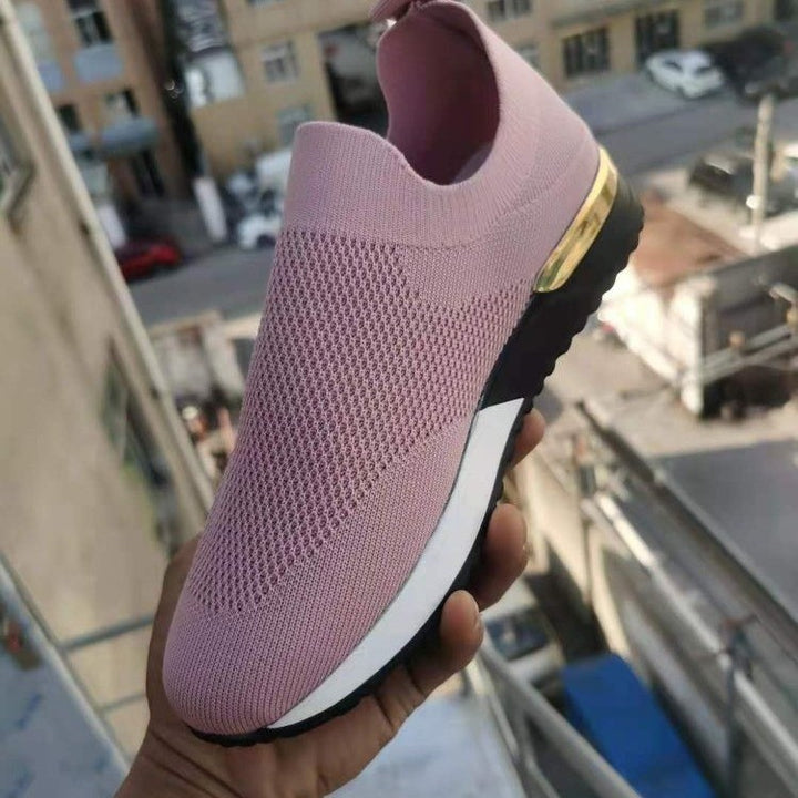 Damen Strick‑Sock‑Sneaker mit elastischem Einstieg, profilierter Plateausohle und Metallic‑Fersendetail Echo Archiv