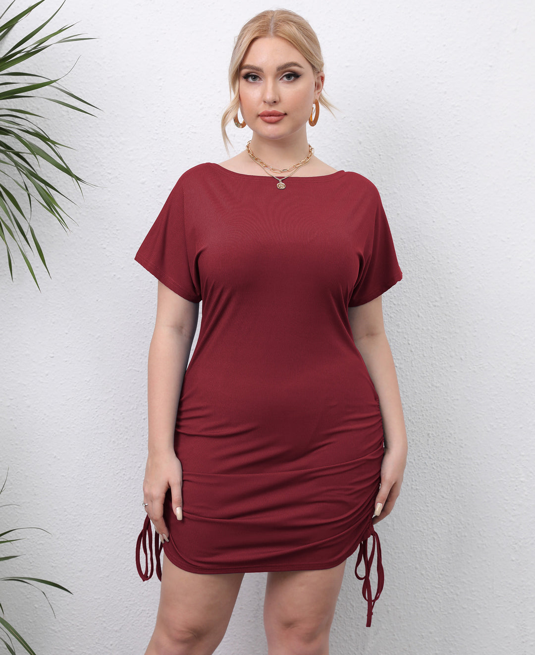 Damen figurbetontes Minikleid mit verstellbaren Seiten Echo Archiv
