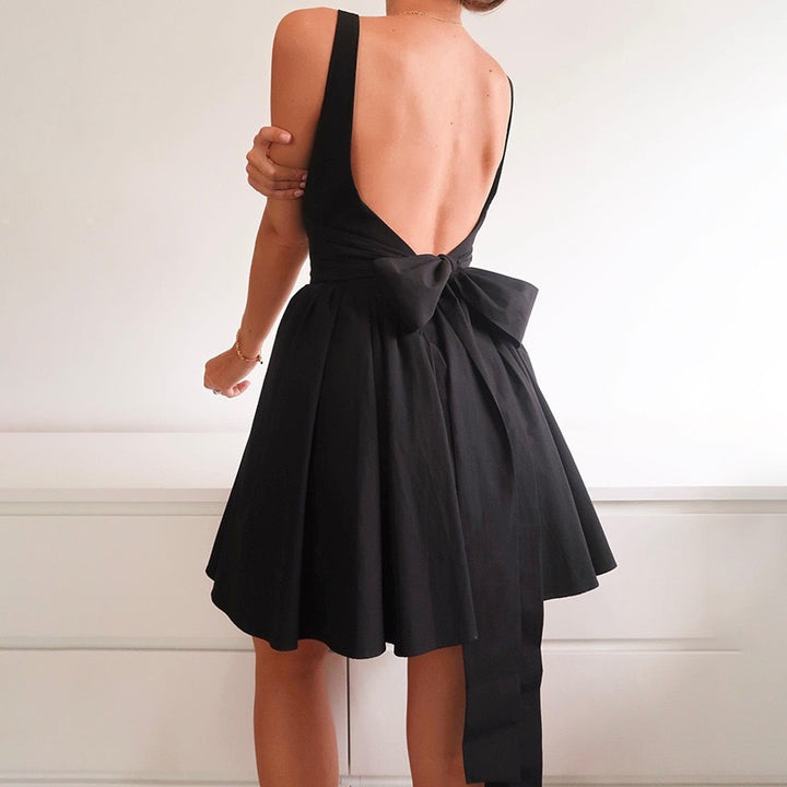 Damen Verspieltes Minikleid mit quadratischem Ausschnitt und schwingendem Rock Echo Archiv
