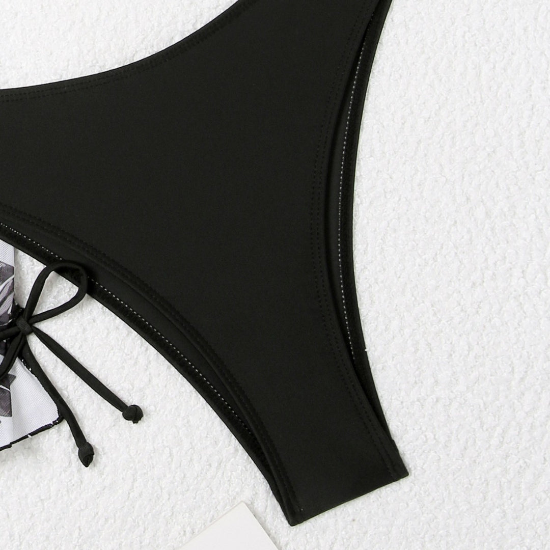 Damen Triangel-Bikini mit elegantem Wickelrock Echo Archiv