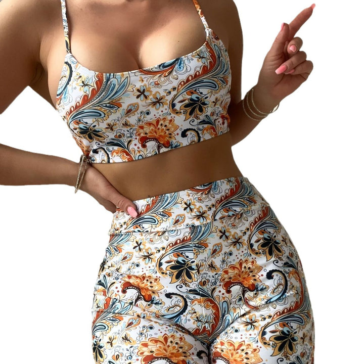 Damen Sportliches Crop-Top und High-Waist Shorts Set Echo Archiv