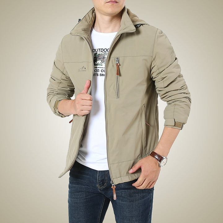 Herren Atmungsaktive Minimalistische Softshell‑Fieldjacke mit Stehkragen und Brustzip Echoarchiv