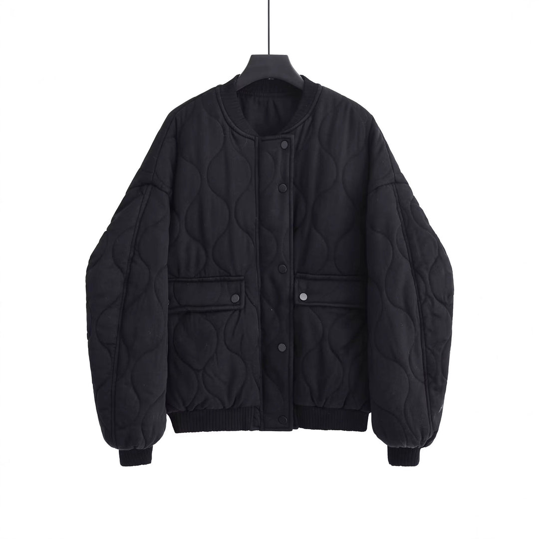 Damen Stepp-Bomberjacke mit organischer Steppung und Druckknopffront Echo Archiv
