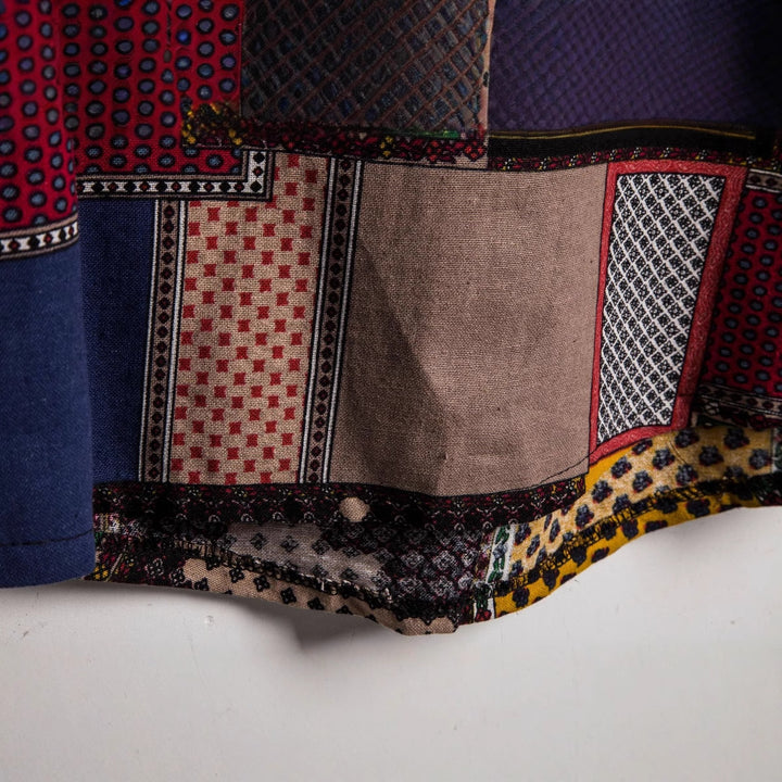 Herren Kurzarmhemd im kreativen Patchwork-Design mit Knopfdetails Echoarchiv