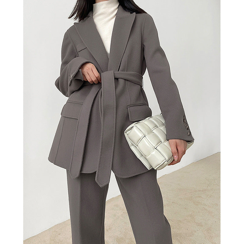 Damen Elegante und stilvolle Anzughose Echoarchiv