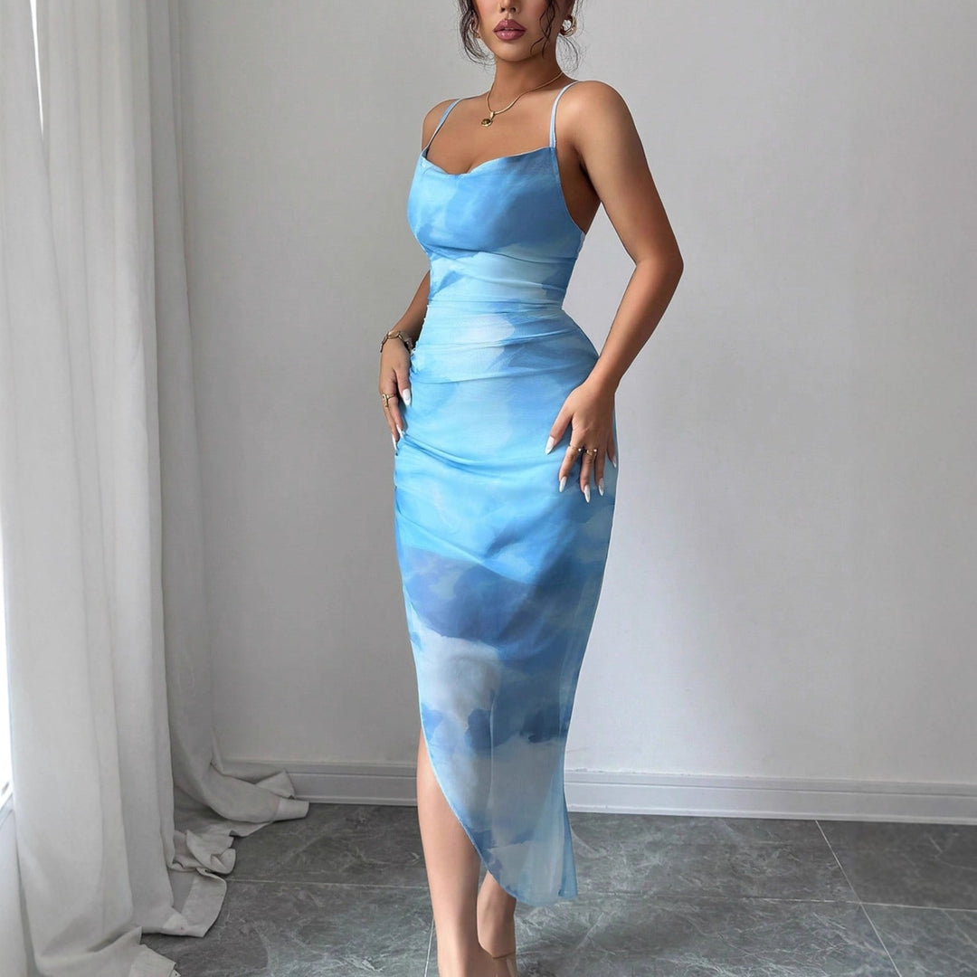 Damen Wickelkleid mit asymmetrischem Schnitt und raffinierten Rüschendetails Echo Archiv