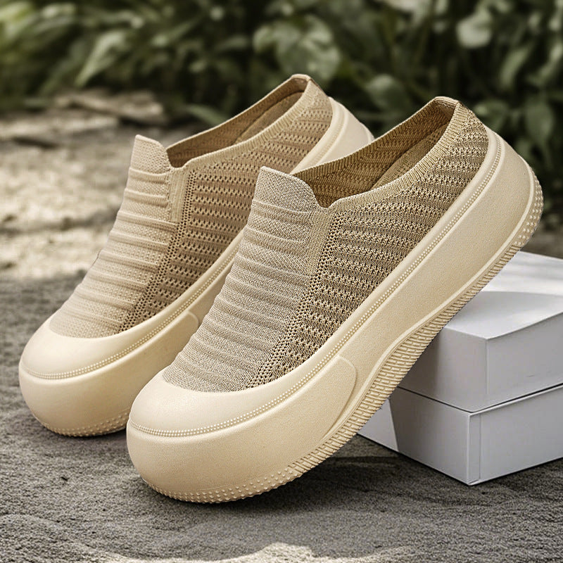 Damen nan gestrickter Slip-On Plateau-Sneaker mit nahtlosem Sockenschaft und robuster Profilsohle Echo Archiv