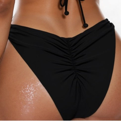 Damen Bikini-Höschen mit raffinierten Raffungselementen und hohem Beinausschnitt Echo Archiv