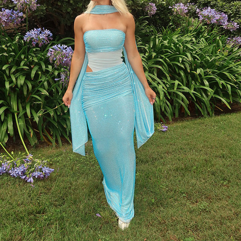 Damen Glamouröses Abendkleid mit schulterfreiem Design und funkelnden Details Echo Archiv
