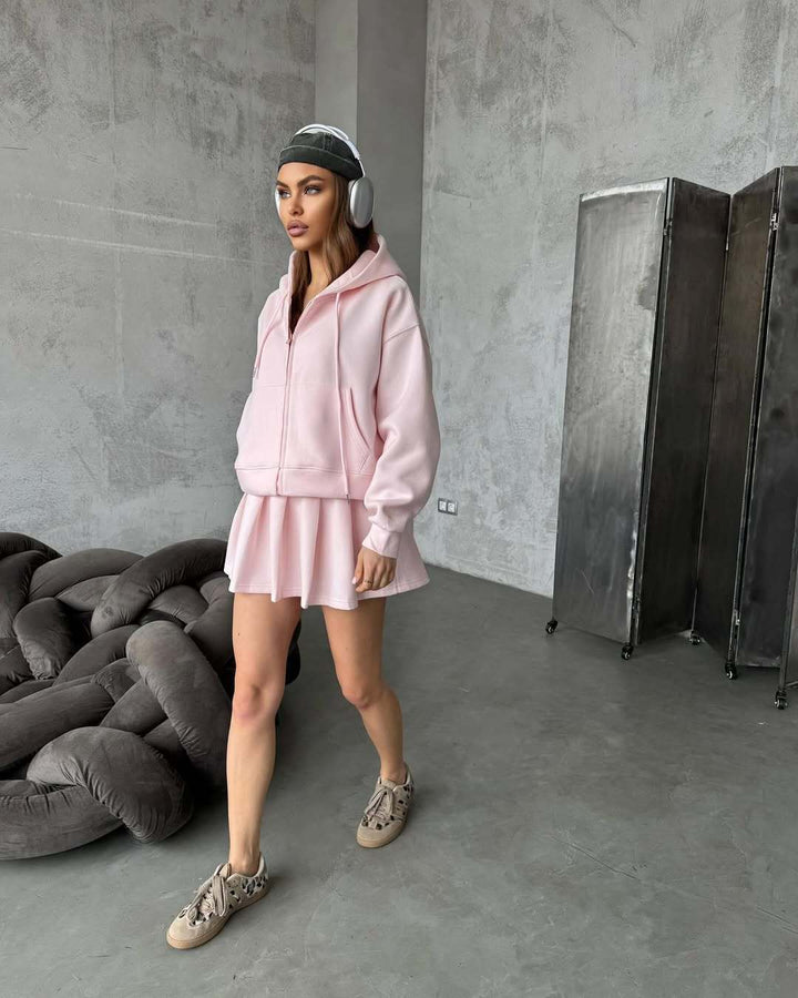 Damen Kurzzip-Kapuzenjacke mit plissiertem Minirock-Lounge-Set – Élanora