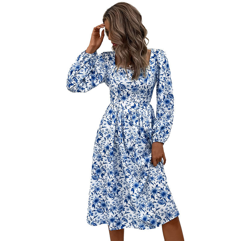Damen Blumiges Midi-Kleid mit schulterfreien Ärmeln Echo Archiv