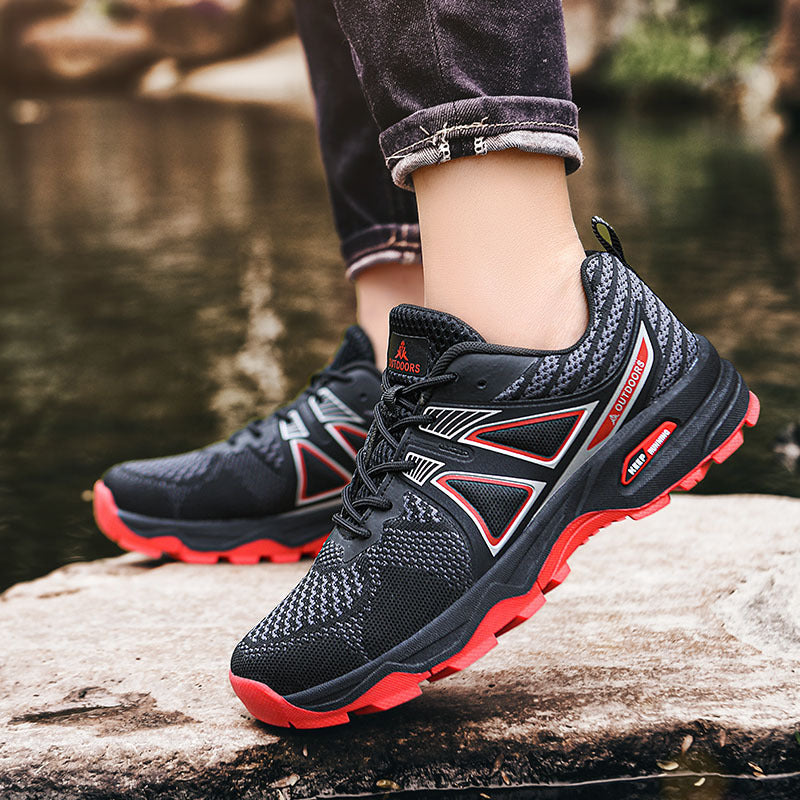 Herren robuster Trailrunning-Trekking-Sneaker mit griffiger Profilsohle und atmungsaktivem Strickoberteil – Tavélo