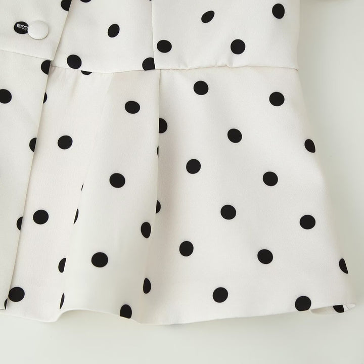 Damen Gepunktete Bluse mit Stehkragen, Puffärmeln und Peplum-Saum Echoarchiv